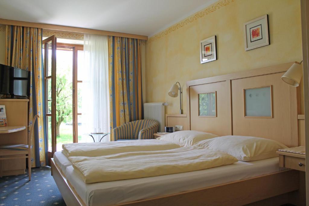 Ferienhotel Herzog Neumarkt am Wallersee Camera foto
