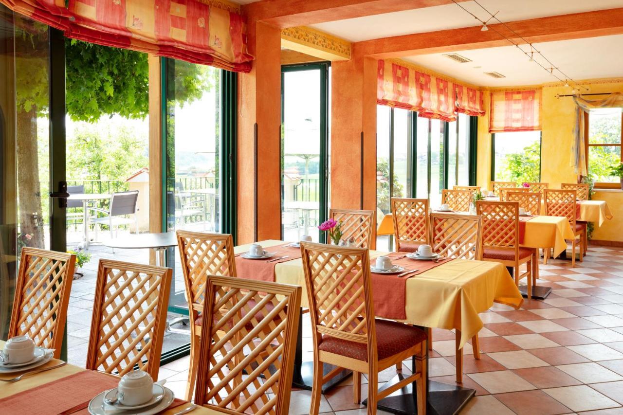 Ferienhotel Herzog Neumarkt am Wallersee Esterno foto